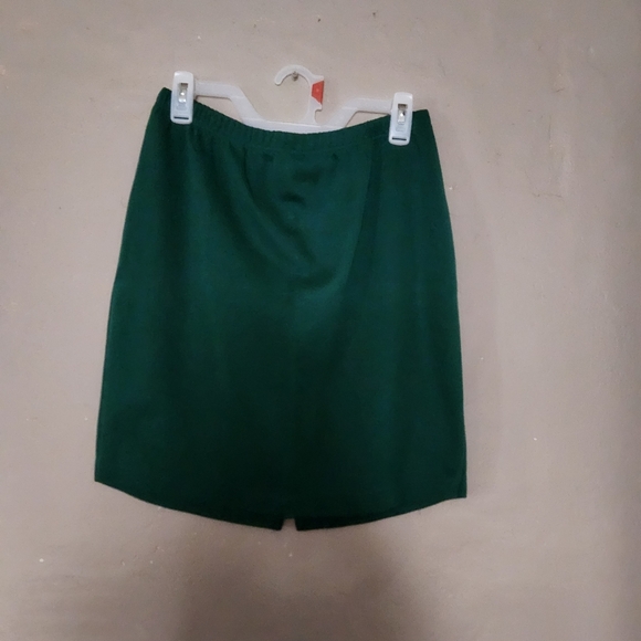 2 Piece Cardigan And Skirt KNITT MIXX size Large Green - Picture 2 of 5